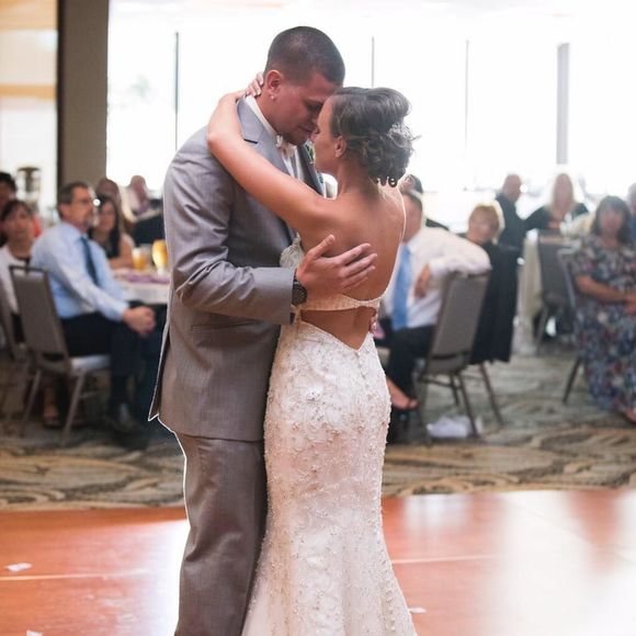 Meet your Posher, Alyssa - Picture 1 of 1